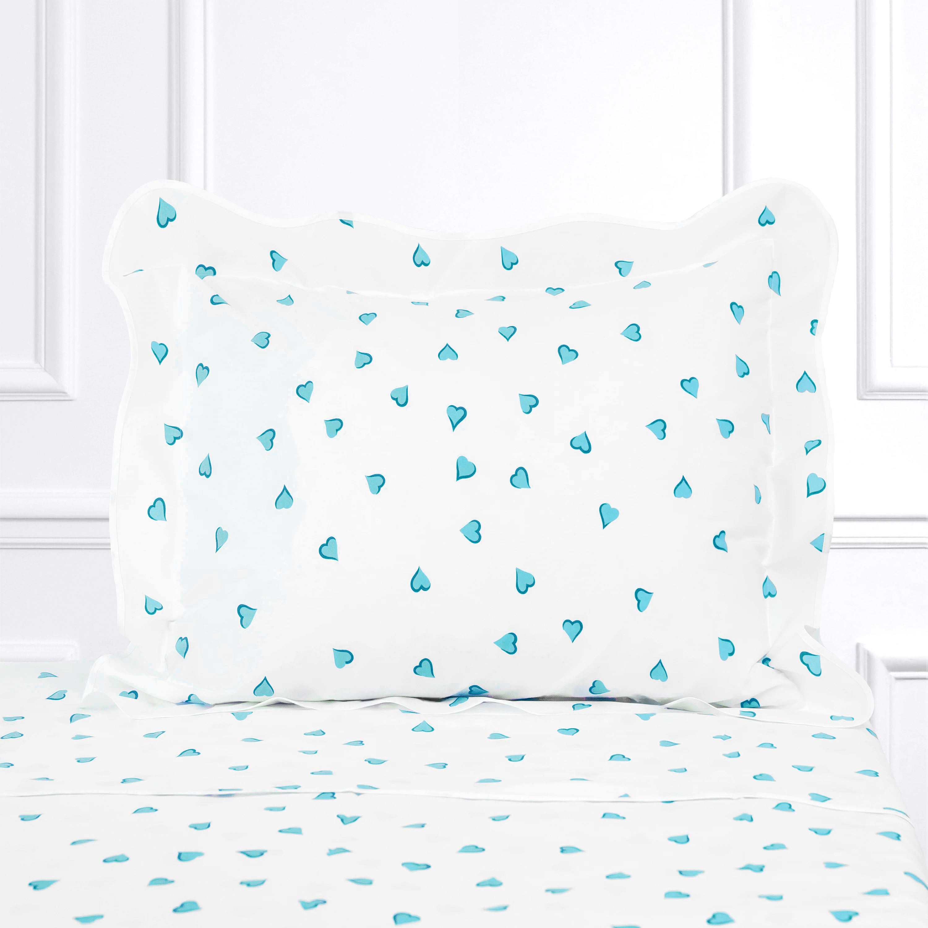 D. Porthault Queen Set of Sheets in Coeurs Turquoise with Wave Edge