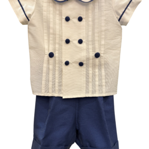 White and blue short-sleeve suit with pleats and buttons, designed for a ceremony.
