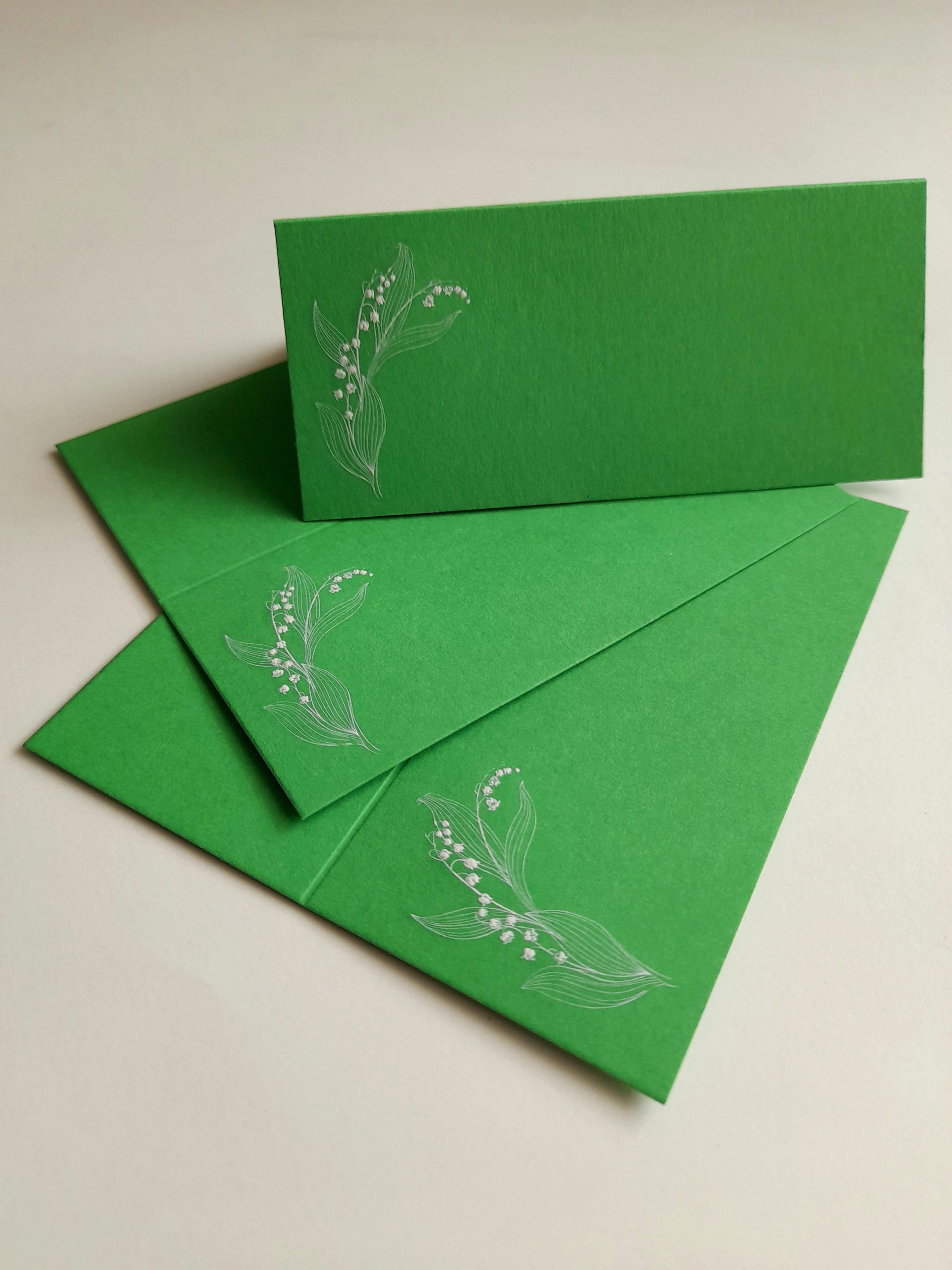 The Grosvenor Stationery Company Lily of the Valley Place Cards – Green
