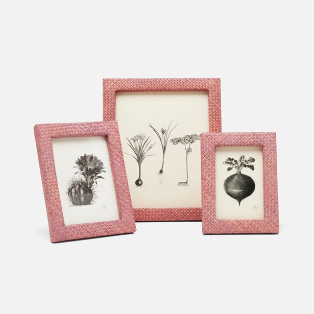 Pigeon & Poodle Uvita Woven Pandan Picture Frame - Vintage Rose